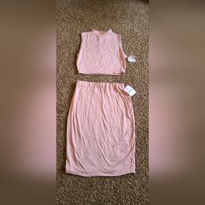 Two-piece light pink set
